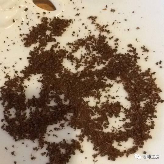 制作咖啡磨豆机重要还是咖啡机重要？好的磨豆机应该怎样？