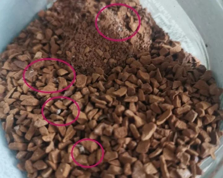 咖啡粉结块了还能不能喝？怎样储存咖啡粉才不容易结块？