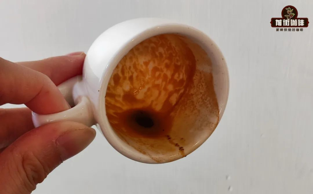 意式浓缩咖啡有沉淀物正常吗？咖啡杯中有咖啡残粉什么原因？