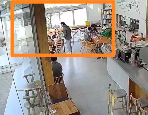 客人成店主“嘴替”赶客，网友：不合适！