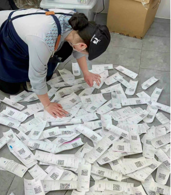 瑞幸员工：改革后我再也笑不出来了