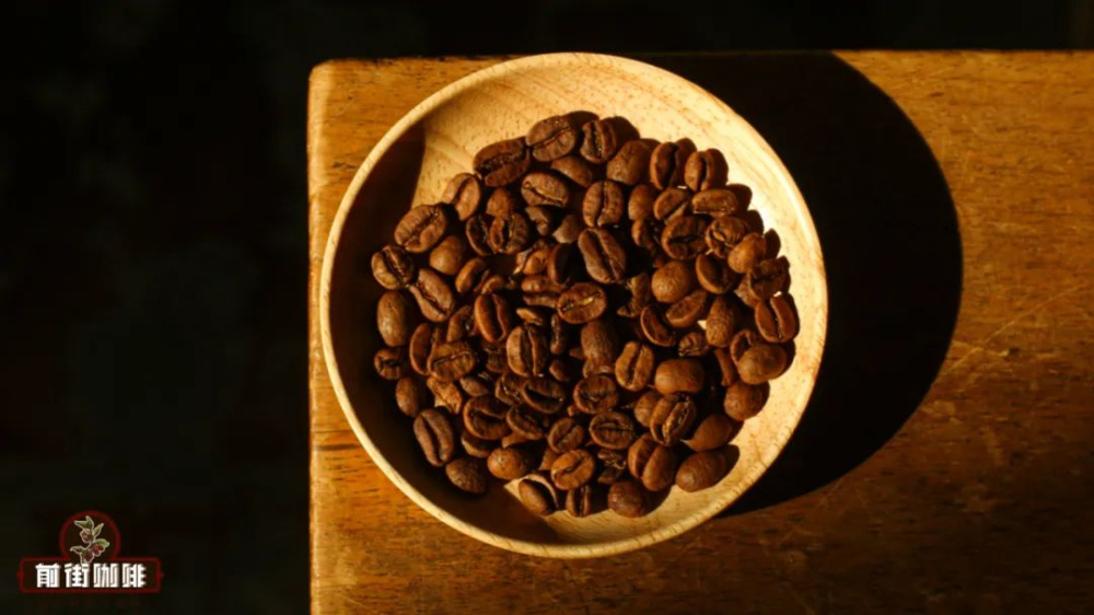 为什么单人份的手冲咖啡都用15g豆冲煮？01和02款滤杯有什么区别？