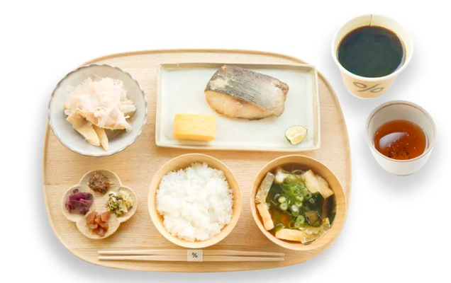 “三菜一汤”，%Arabica不仅卖咖啡还做起了早饭生意！