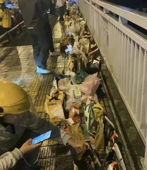 点外卖祭奠，送到的却是空包、白水？！