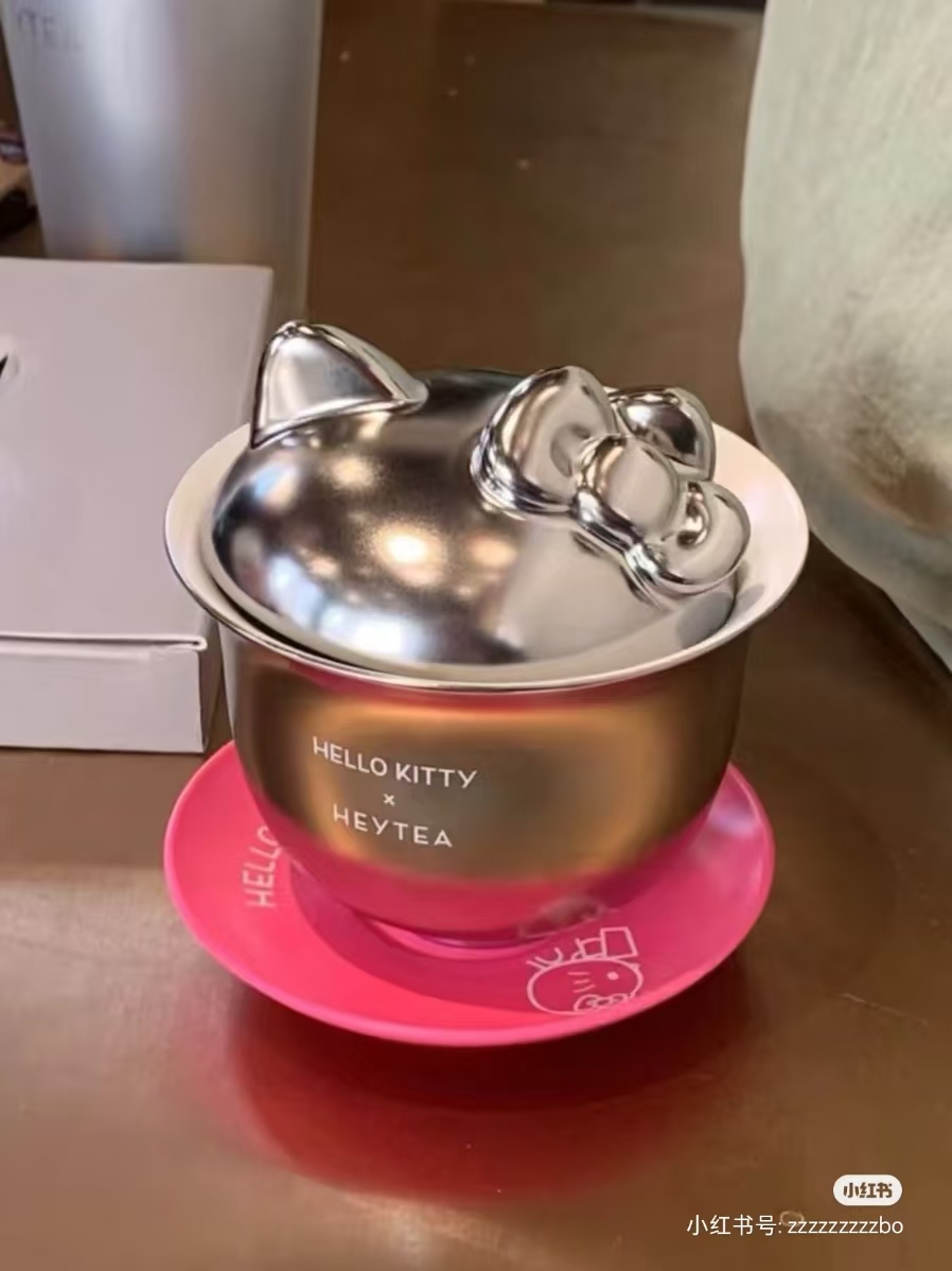 暗箱操作？喜茶联名茶碗被提前预定？！