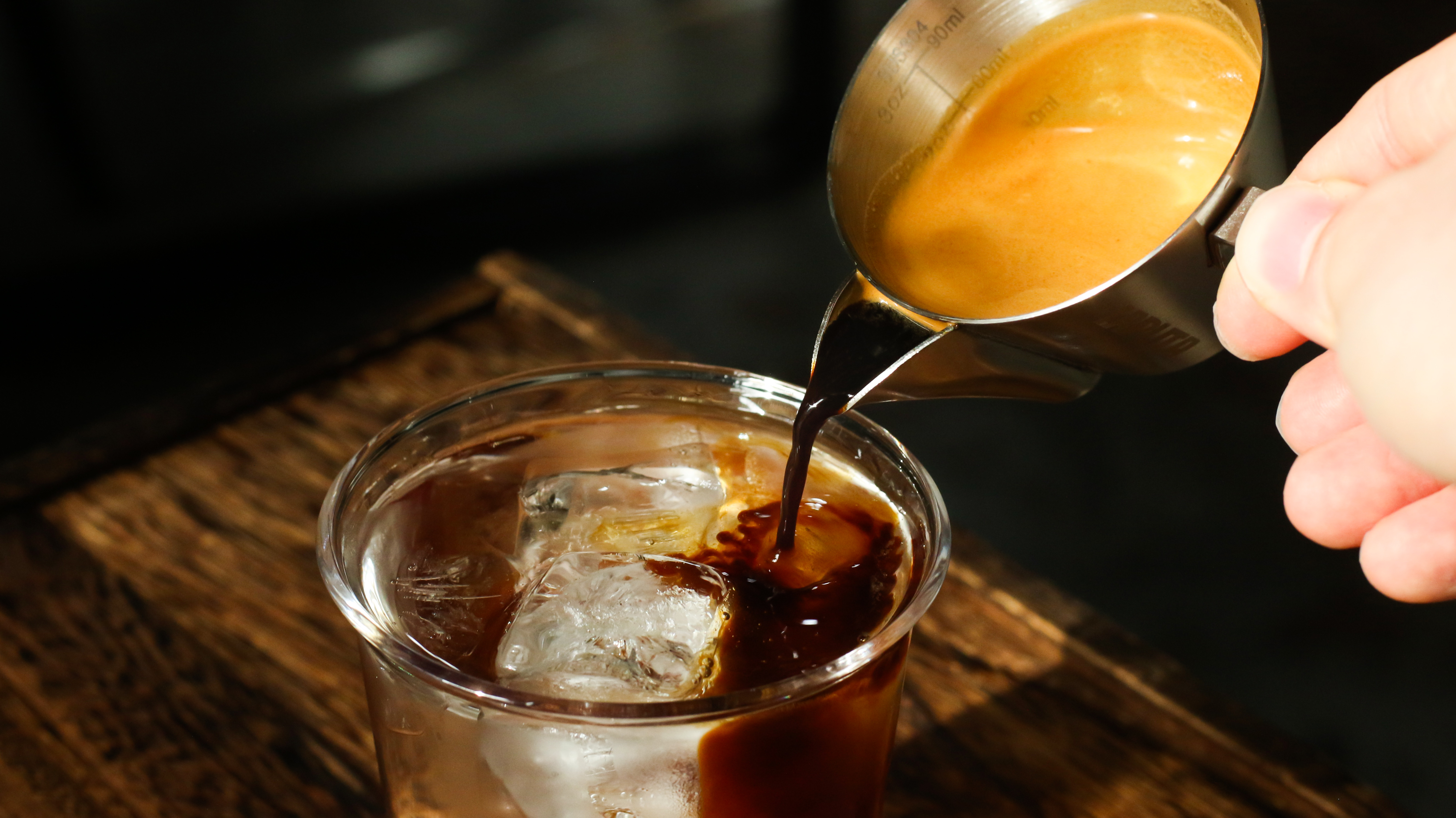 咖啡滤油杯好用吗？为什么意式浓缩咖啡的油脂味道是苦的？Espresso的Crema是什么意思？好喝的美式咖啡要怎么做？