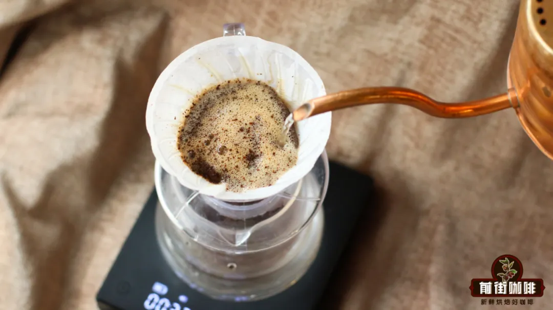 手冲咖啡分段萃取原理是什么？手冲咖啡分段注水比例是多少？手冲咖啡为什么要分段注水？滴滤咖啡分段注水的优点是什么？