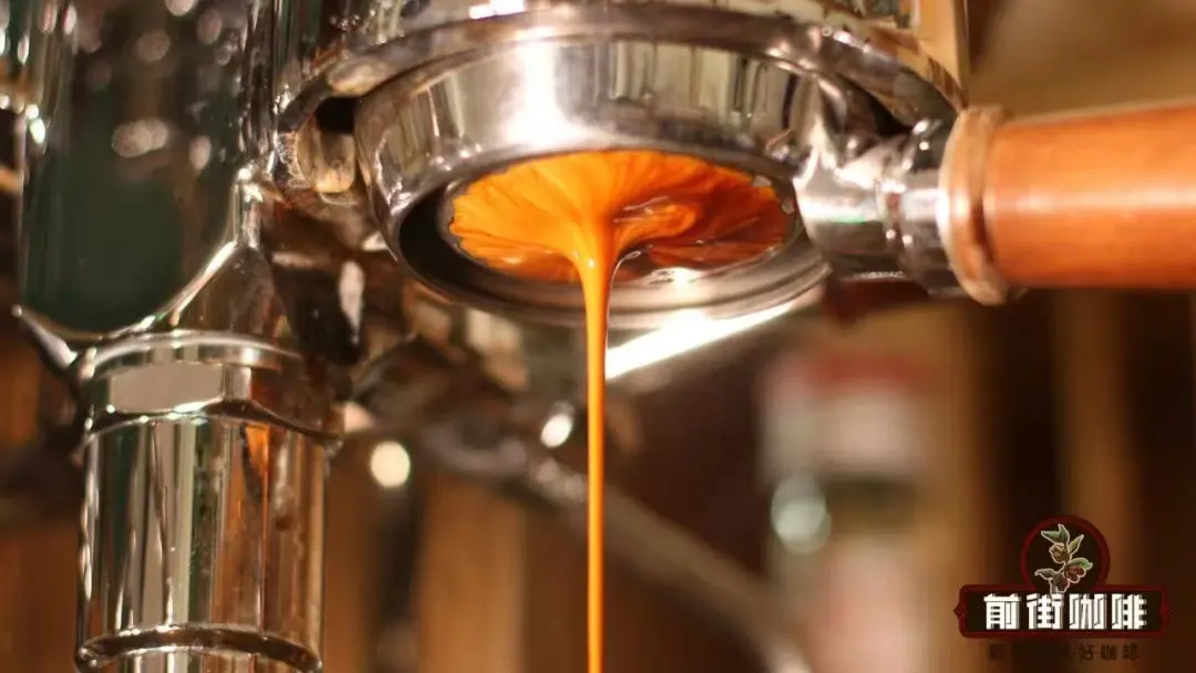 咖啡中的通道效应是什么意思？为什么咖啡粉饼上会有孔洞？