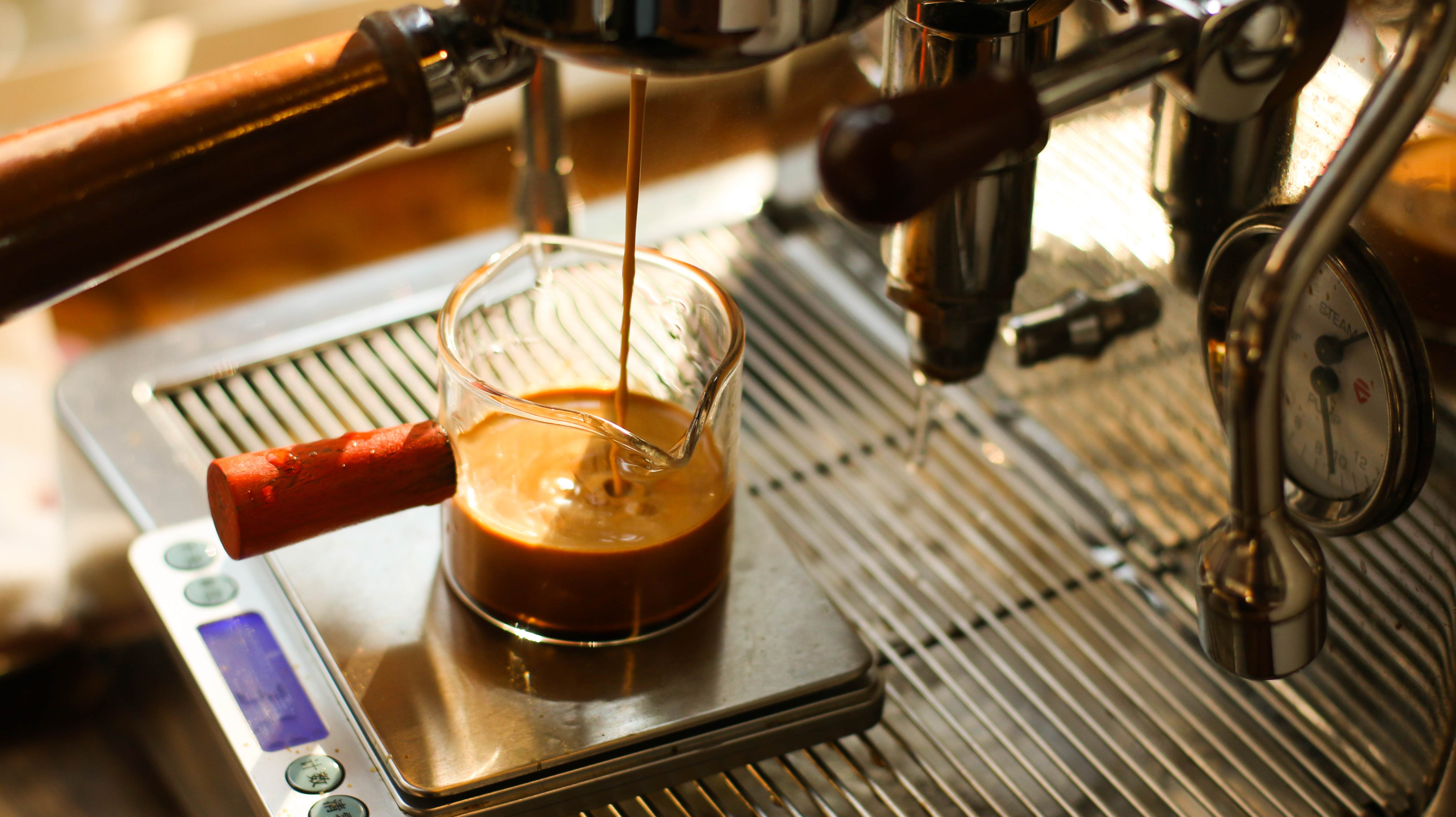 冰箱冷藏隔夜的浓缩咖啡对身体有害吗？冷冻咖啡会比现磨咖啡好喝吗？