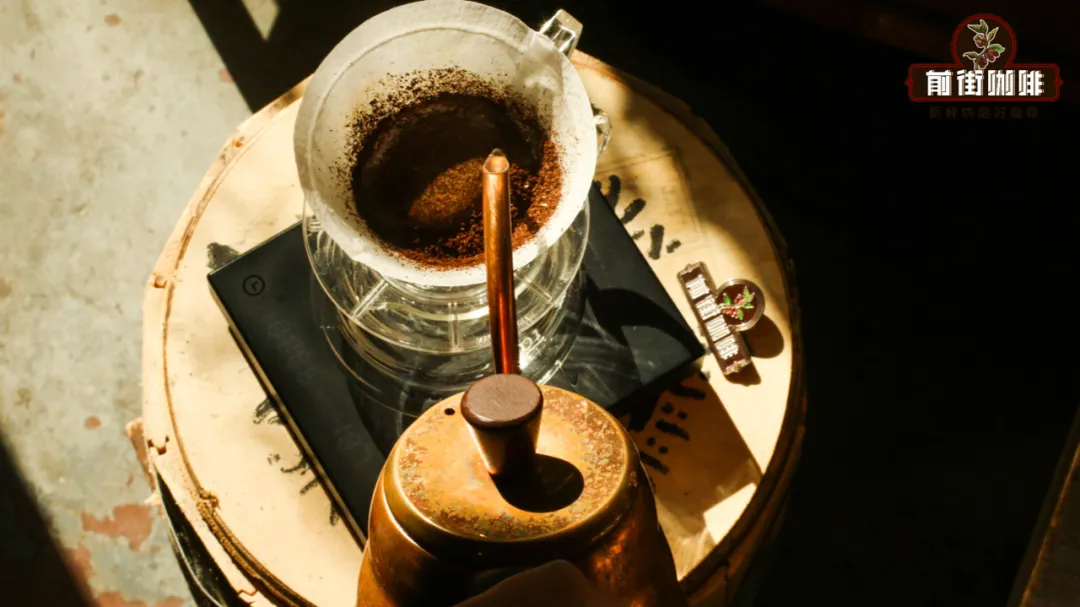 世界知名咖啡蓝山一号黄金曼特宁风味特征是什么？深烘焙苦咖啡有什么特点？
