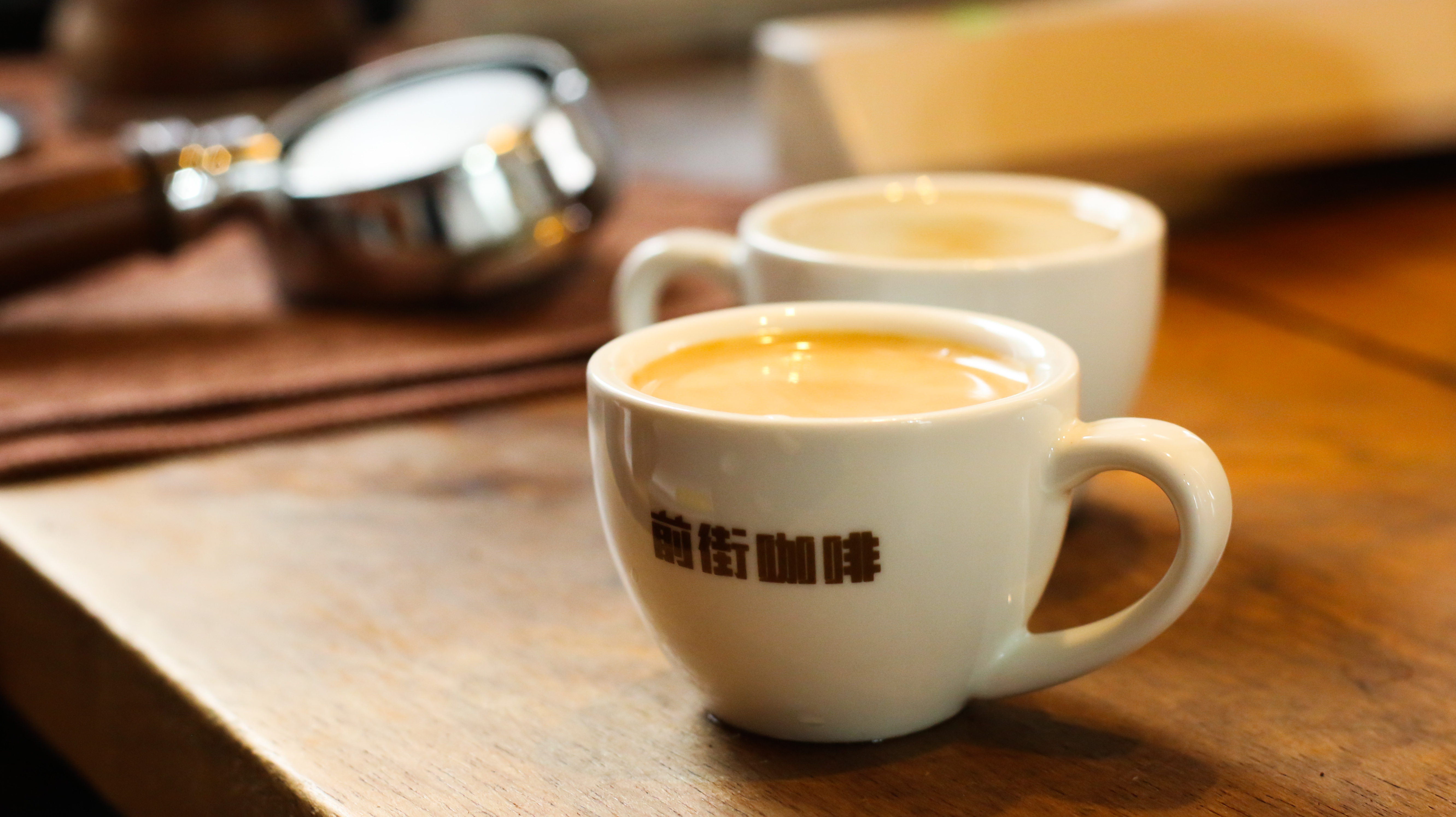 意式浓缩咖啡萃取垫滤纸的作用是什么？制作Espresso时的萃取均匀度怎么提升？