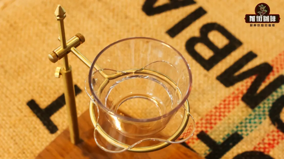 平底和V60锥形滤杯相比哪个更好？蛋糕滤杯冲手冲咖啡参数分享