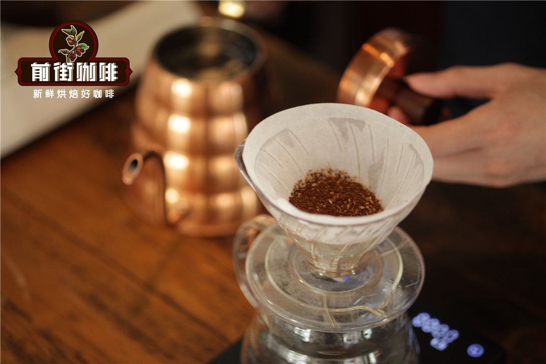 咖啡新手怎样自己在家手冲咖啡？手冲壶要怎么选呢？