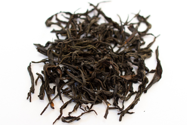 喜茶用的红茶是哪个品种的红茶茶叶？非烟熏制的正山小种味道香气上有什么特点？