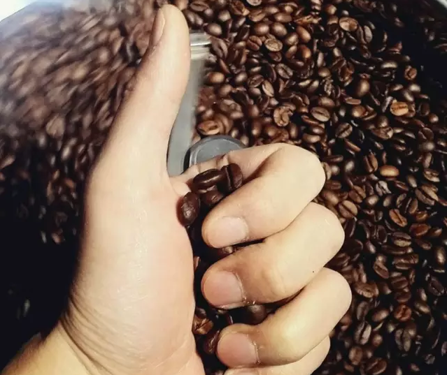 咖啡烘焙技术分享 说说咖啡烘焙的烟感