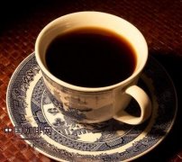 喝咖啡过量会导致体内黑色素聚积使肤色黯淡