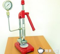 榨汁机改填压器：Hydraulic Espresso Tamper