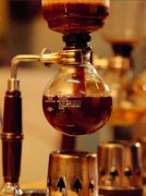 如何用虹吸壶煮咖啡？ 虹吸壶怎么制作咖啡？ 教你利用虹吸壶制作