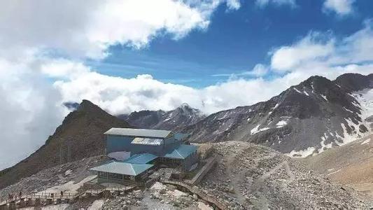 海拔4860米的达古冰山之巅-世界海拔最高的咖啡馆