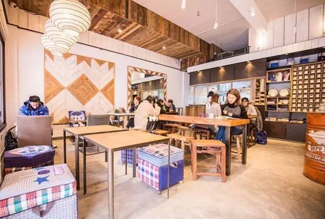 上海Brut Cake Café|有100个不同表情的马克杯