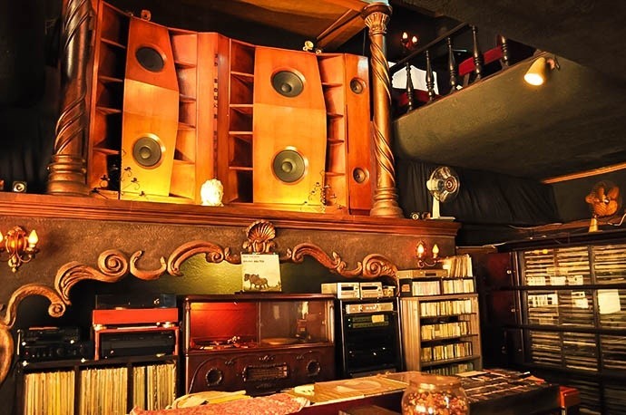 世界遗产级的音乐咖啡店— 涩谷「名曲吃茶ライオン」