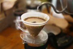 手冲咖啡要用多少度的水温？咖啡冲煮温度\萃取水温参数建议